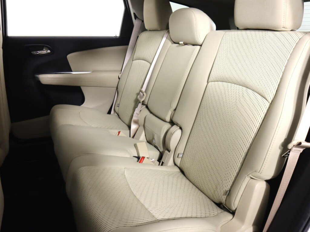 Used 2014 Dodge Journey SXT AWD/4WD image 29