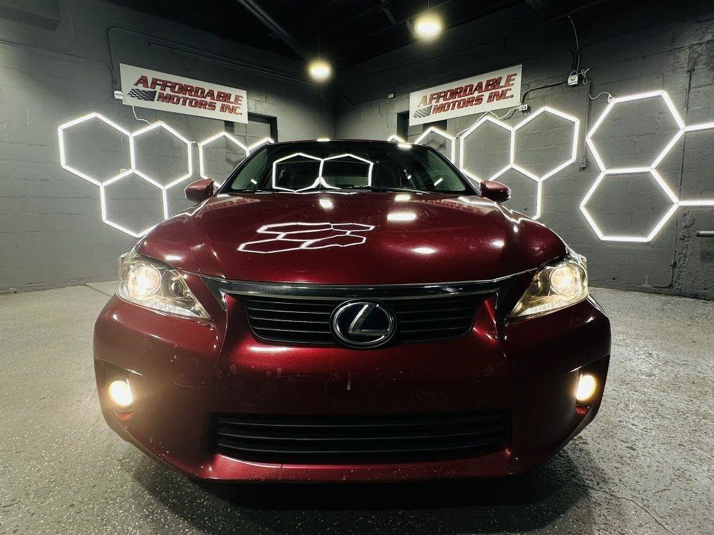 Used 2013 Lexus CT 200h FWD image 8