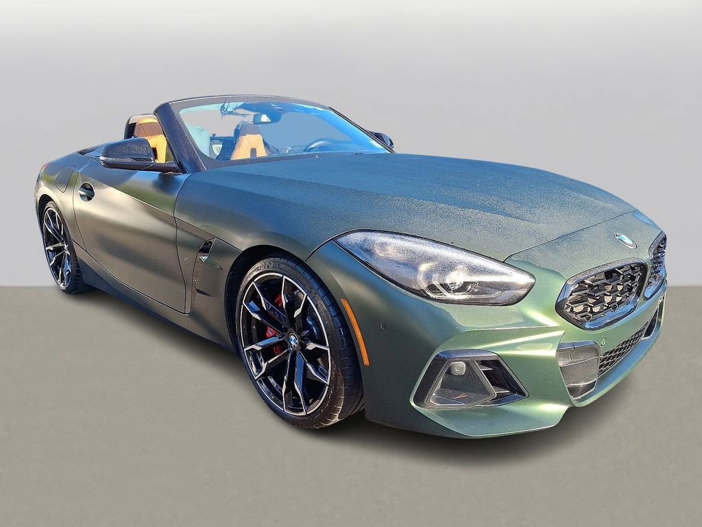 Used 2025 BMW Z4 M40i w/ Edition image 2