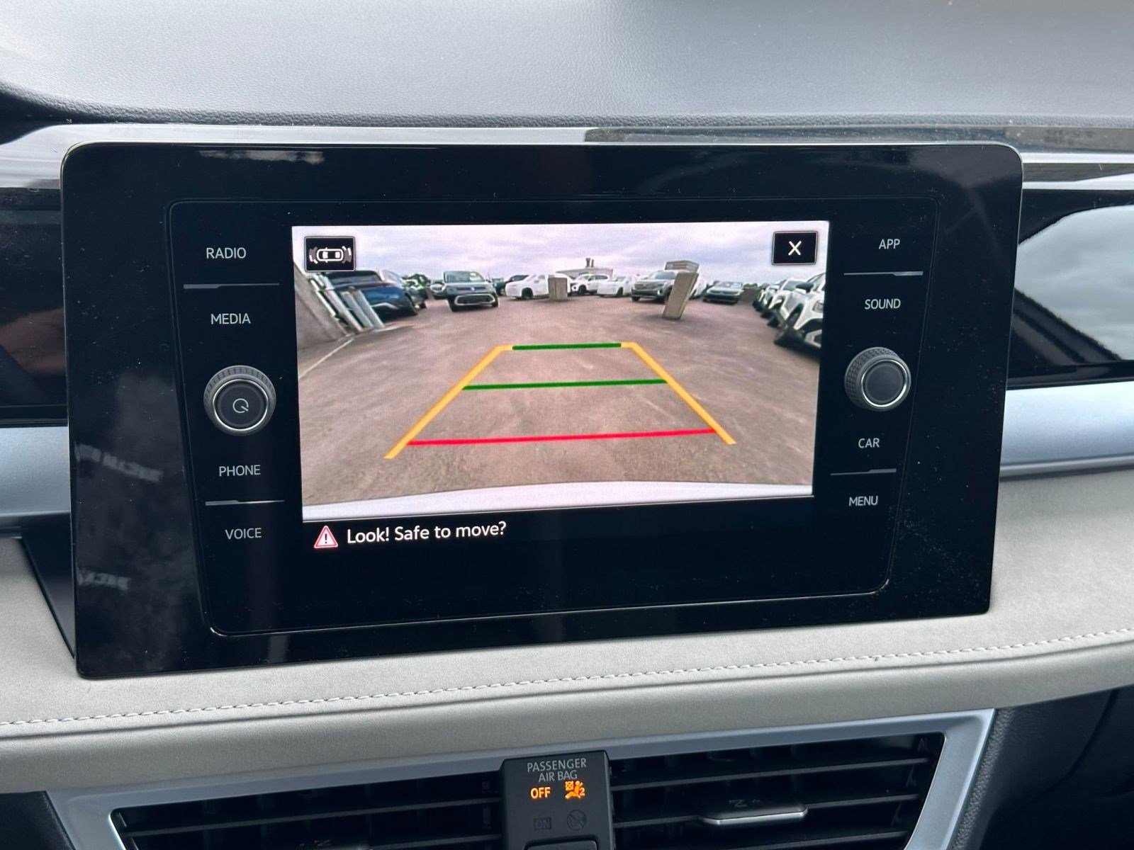 New 2026 Volkswagen Taos SE image 24