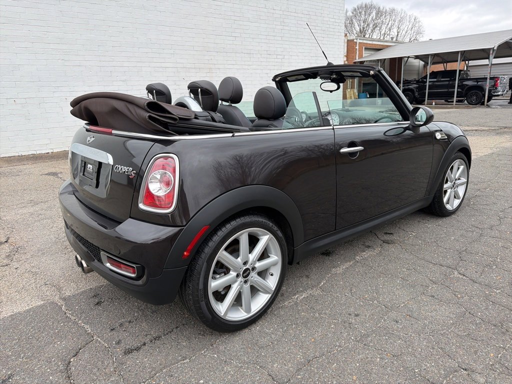 Used 2014 MINI Cooper S image 11