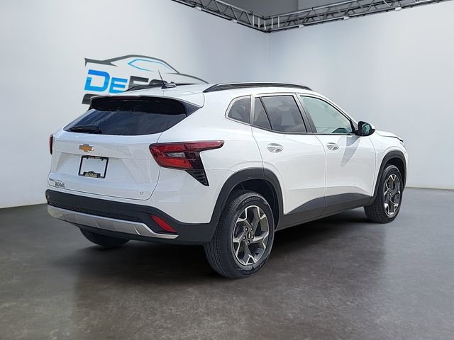 New 2026 Chevrolet Trax LT w/ Driver Confidence Package image 3