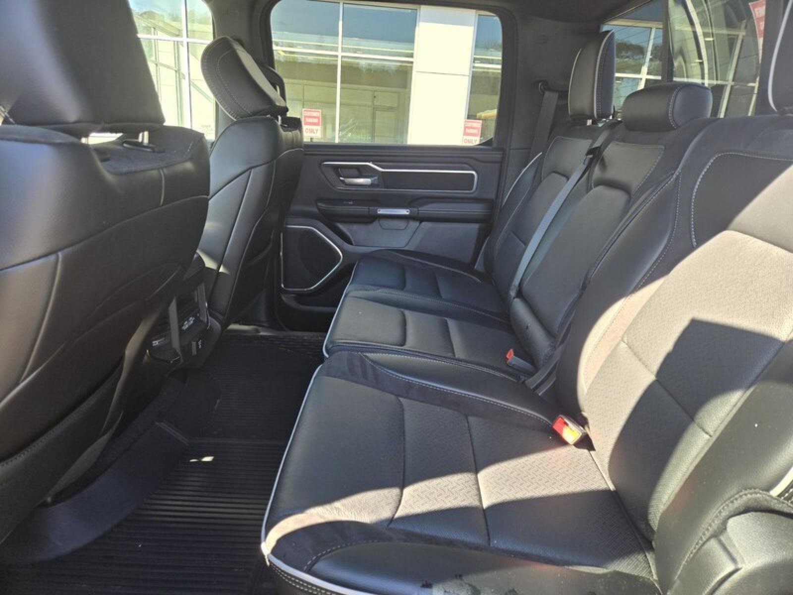 Used 2025 RAM 1500 Laramie image 24