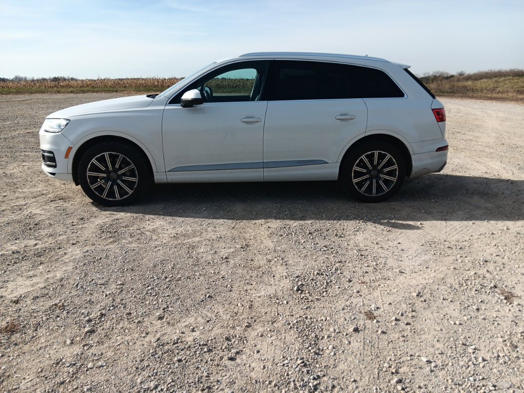 Used 2017 Audi Q7 3.0T Premium Plus w/ Premium Plus Package AWD/4WD image 8
