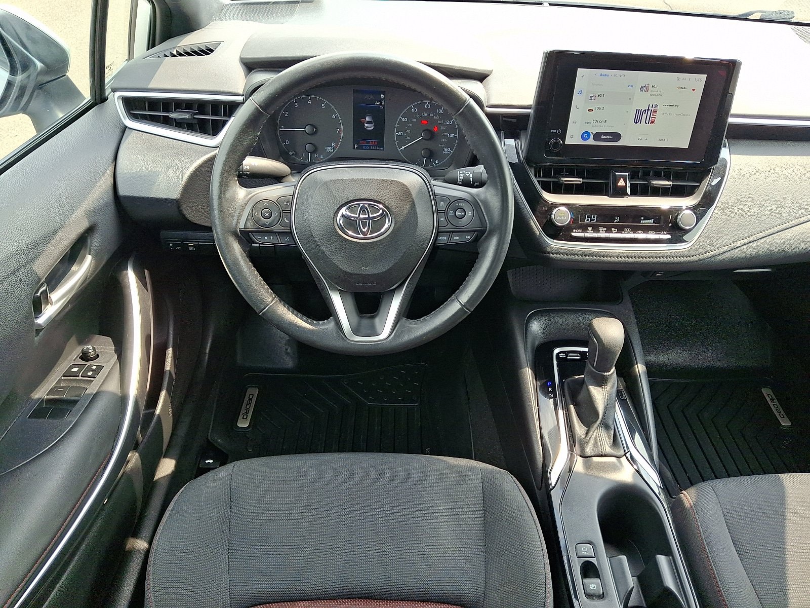 Used 2023 Toyota Corolla SE FWD image 12