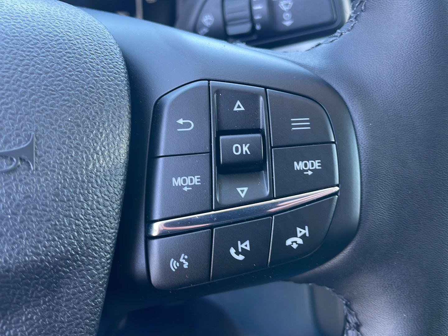 New 2026 Ford Maverick XLT w/ XLT Luxury Package FWD image 17