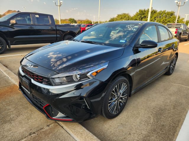 Used 2023 Kia Forte GT-Line w/ GT-Line Premium Package FWD image 3