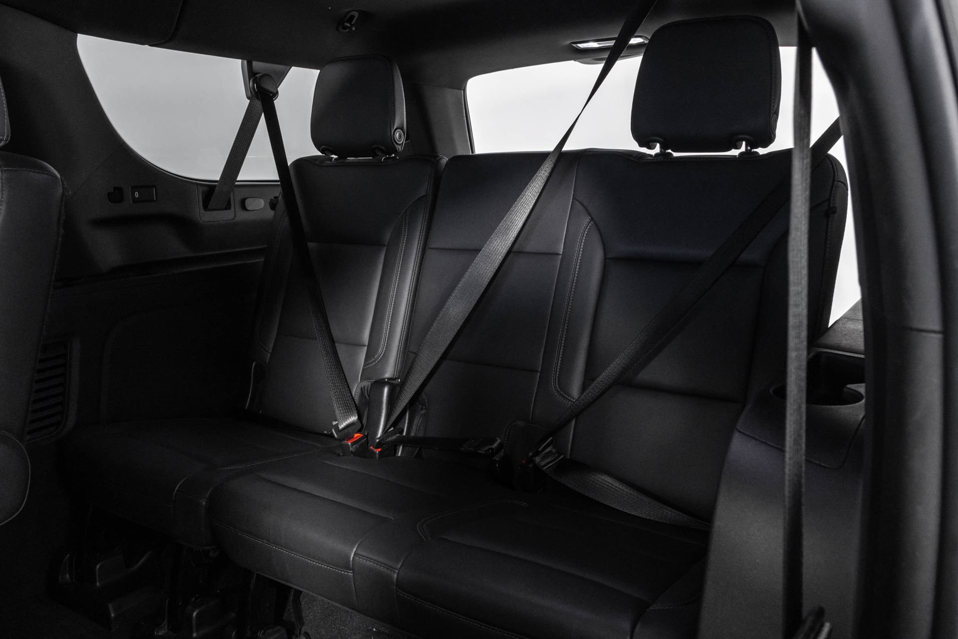 Used 2022 Chevrolet Suburban LT AWD/4WD image 40