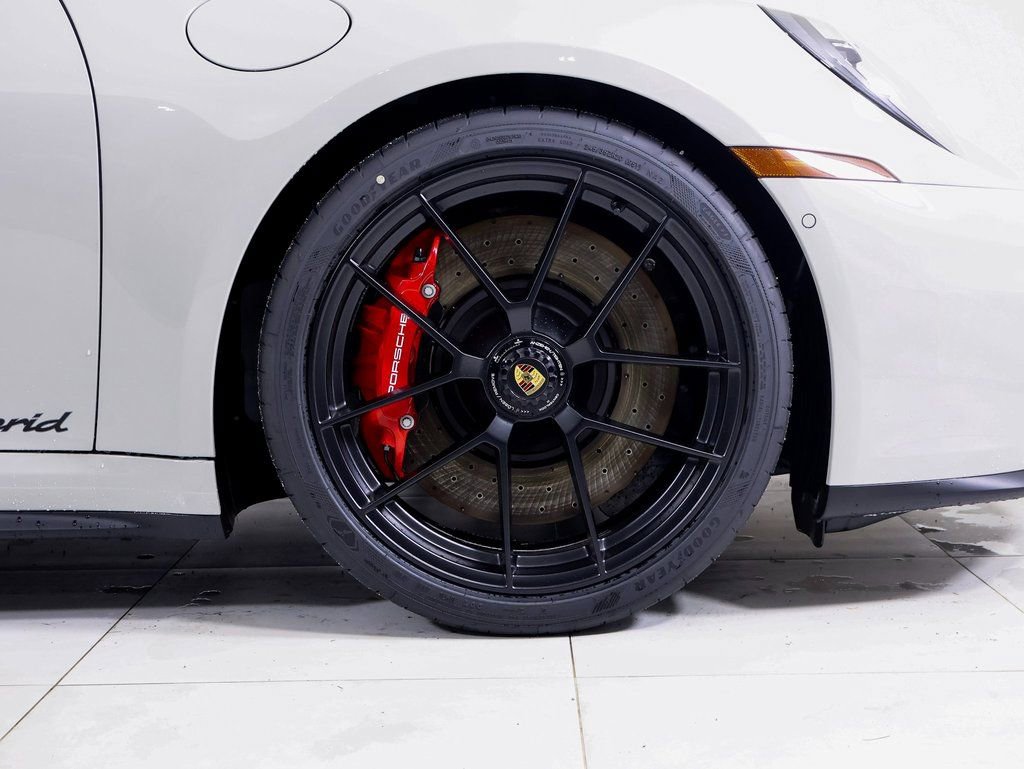 New 2026 Porsche 911 Carrera GTS image 22