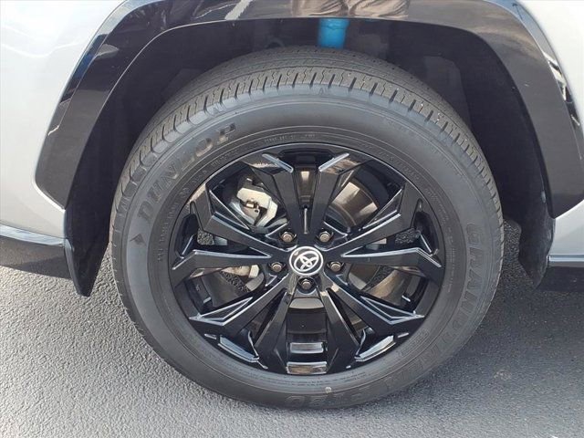 Used 2023 Toyota RAV4 XSE w/ XSE Grade Weather Package image 31