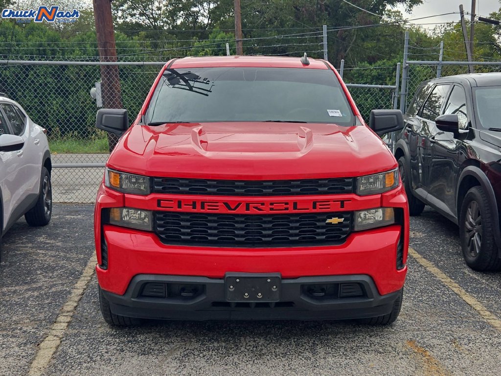 Used 2022 Chevrolet Silverado 1500 Custom RWD image 2