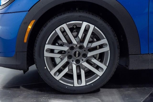 New 2026 MINI Cooper 2-Door Hardtop image 21