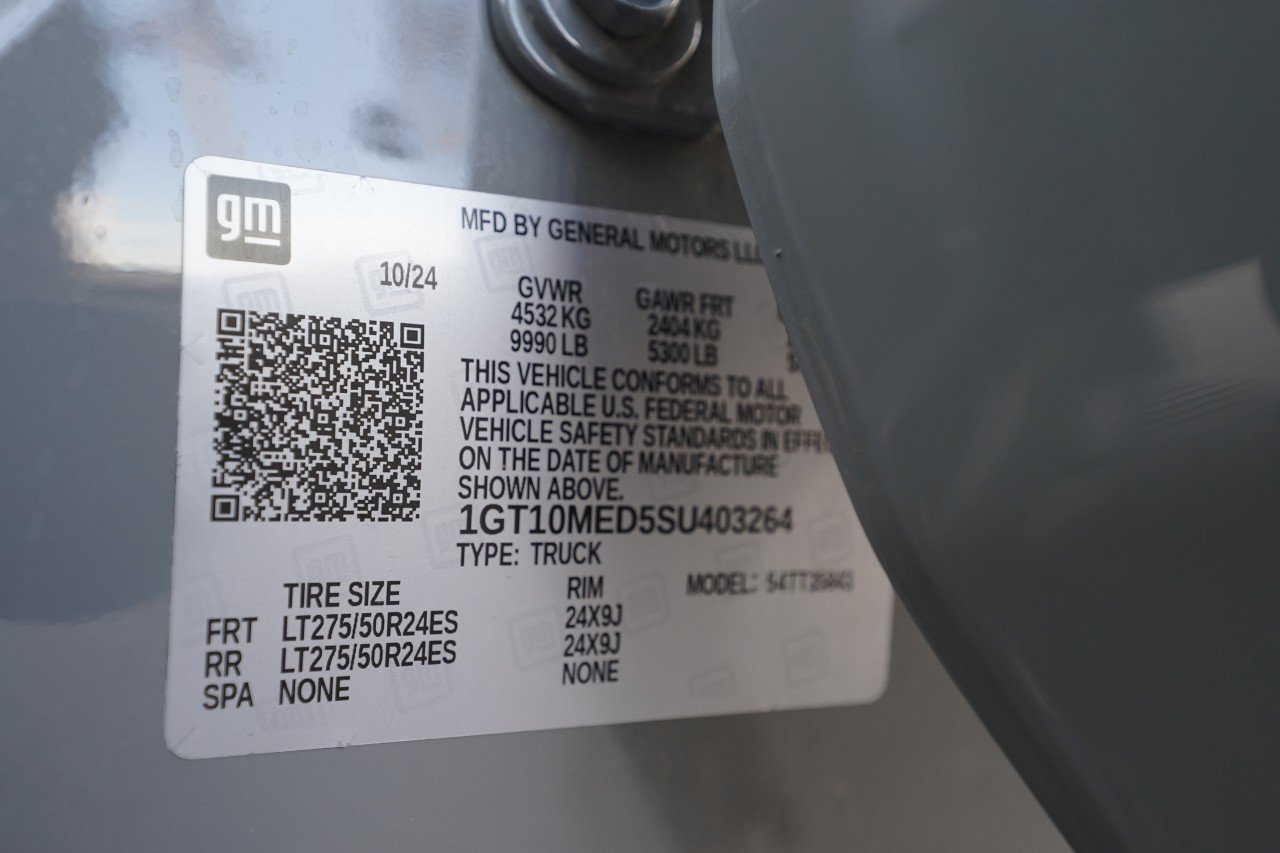Certified 2025 GMC Sierra EV Denali AWD/4WD image 29