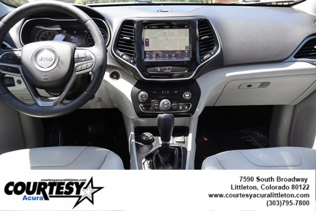 Used 2019 Jeep Cherokee Limited w/ Luxury Group AWD/4WD image 9