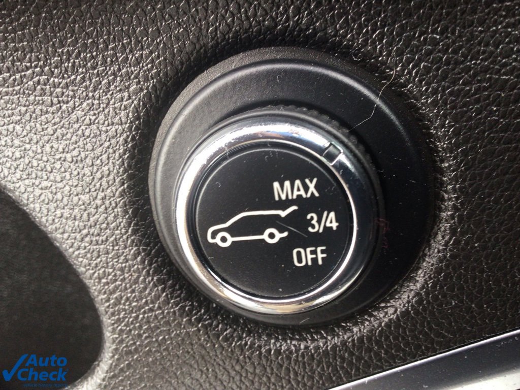 Used 2022 Buick Enclave Essence image 12