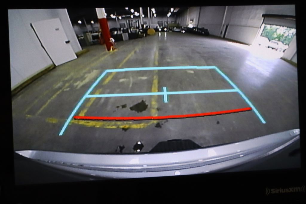 Used 2021 Toyota Highlander L image 8