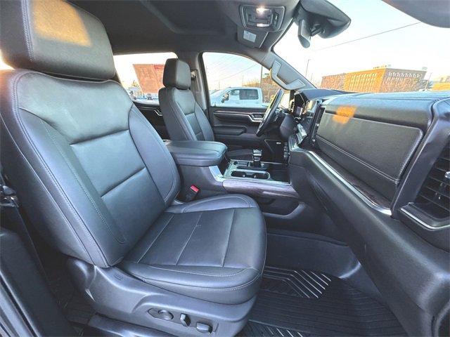 Used 2023 Chevrolet Silverado 1500 LTZ image 28