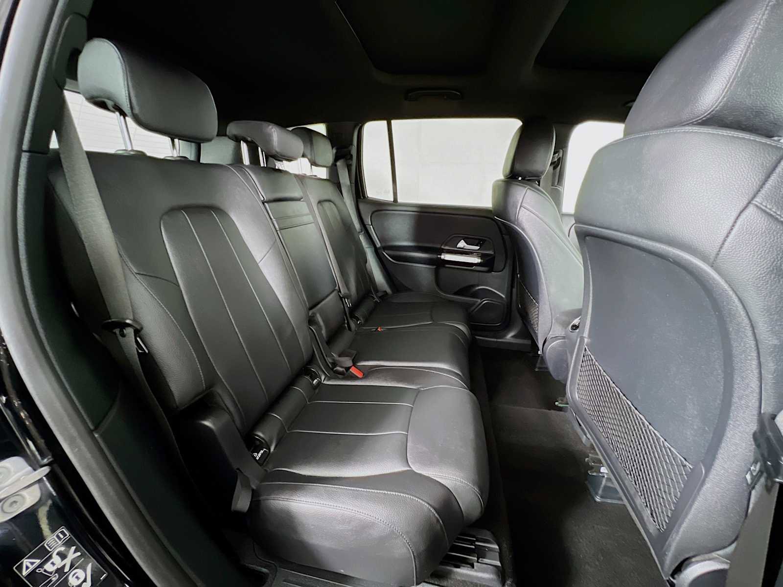 Used 2023 Mercedes-Benz GLB 250 4MATIC image 28