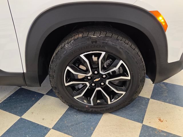 Used 2023 Chevrolet TrailBlazer ACTIV AWD/4WD image 11