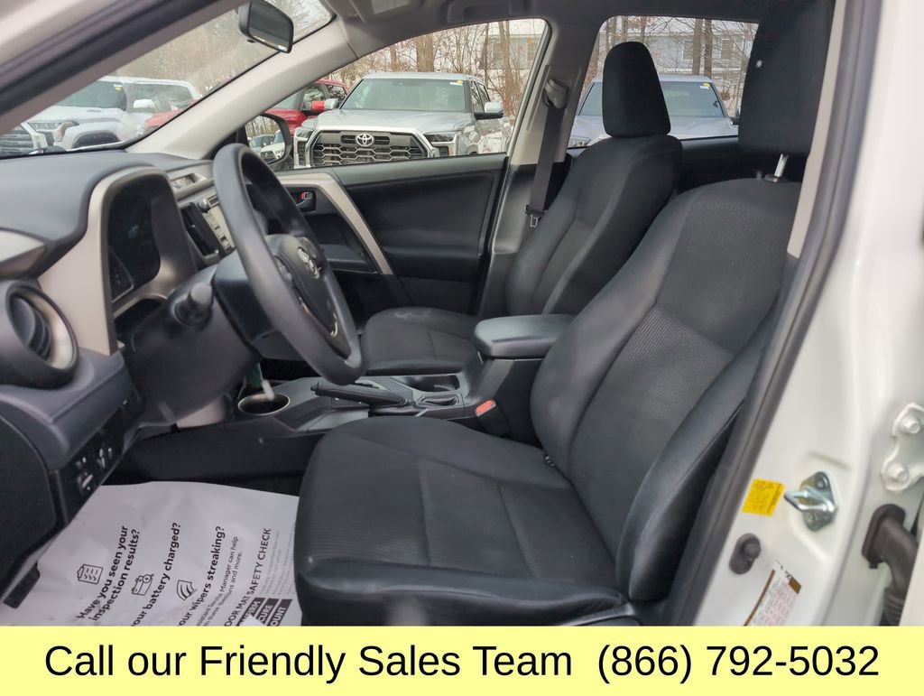 Used 2015 Toyota RAV4 LE image 11