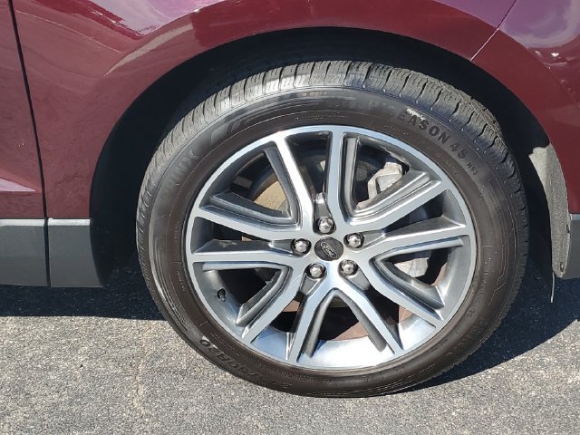 Used 2024 Ford Edge Titanium w/ Equipment Group 301A AWD/4WD image 6