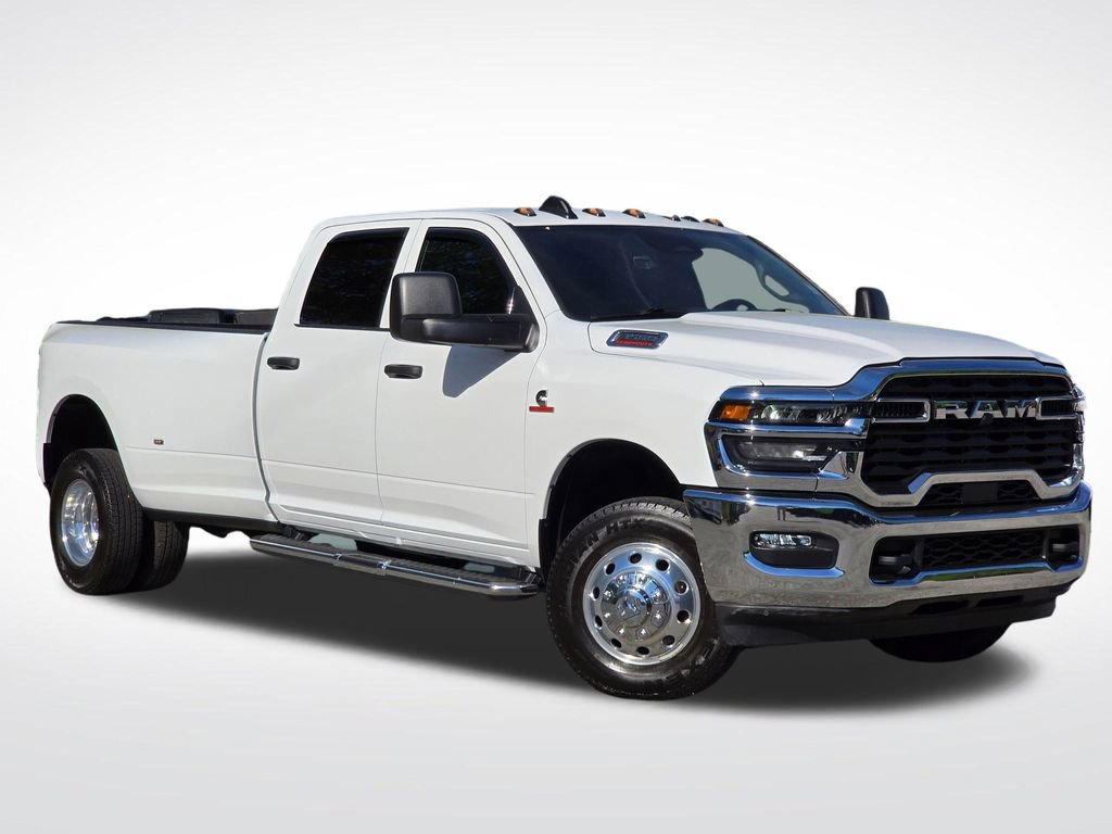 Used 2025 RAM 3500 Tradesman w/ Chrome Appearance Group image 14