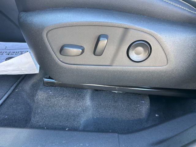 New 2026 Chevrolet Traverse LT w/ Midnight/Sport Edition image 16