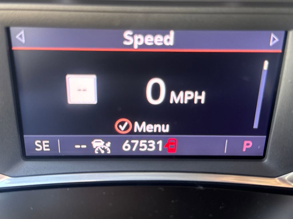 Used 2022 Chevrolet Equinox RS w/ RS Leather Package FWD image 25