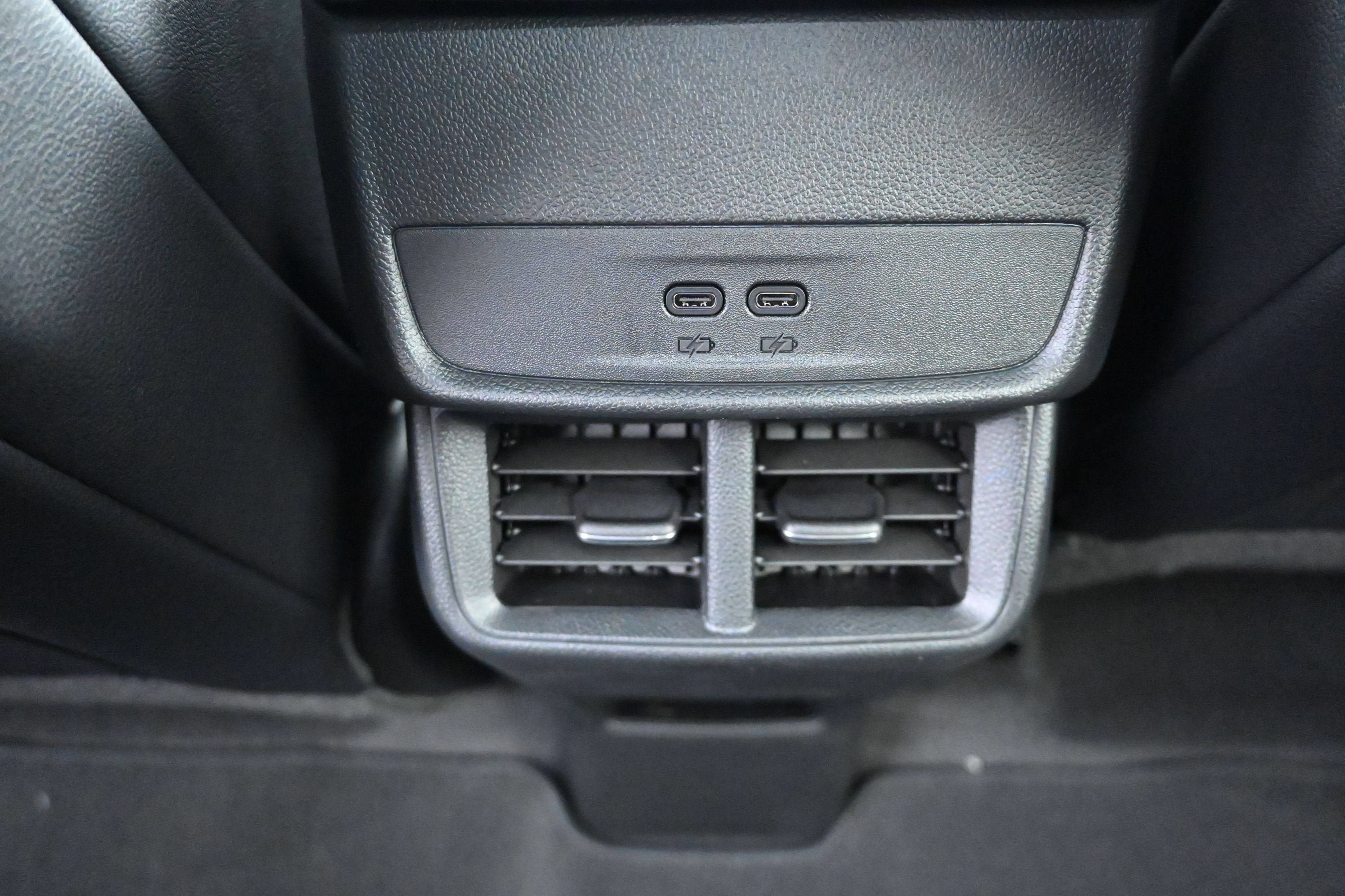 New 2027 Chevrolet Equinox LT w/ Convenience Package II FWD image 25