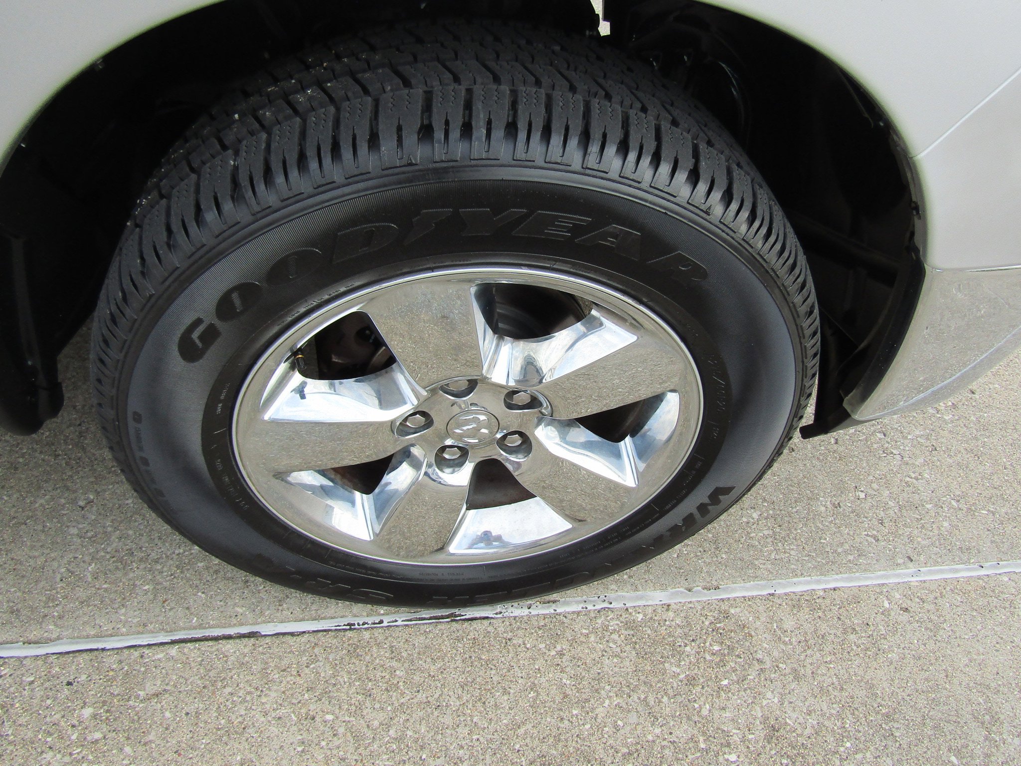 Used 2017 RAM 1500 Lone Star RWD image 12