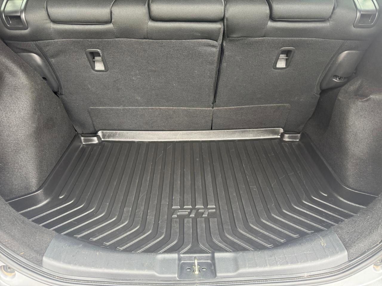 Used 2020 Honda Fit LX image 25