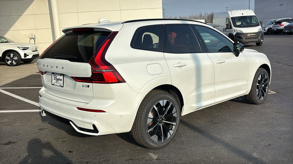New 2026 Volvo XC60 B5 Plus w/ Protection Package Premier AWD/4WD image 29