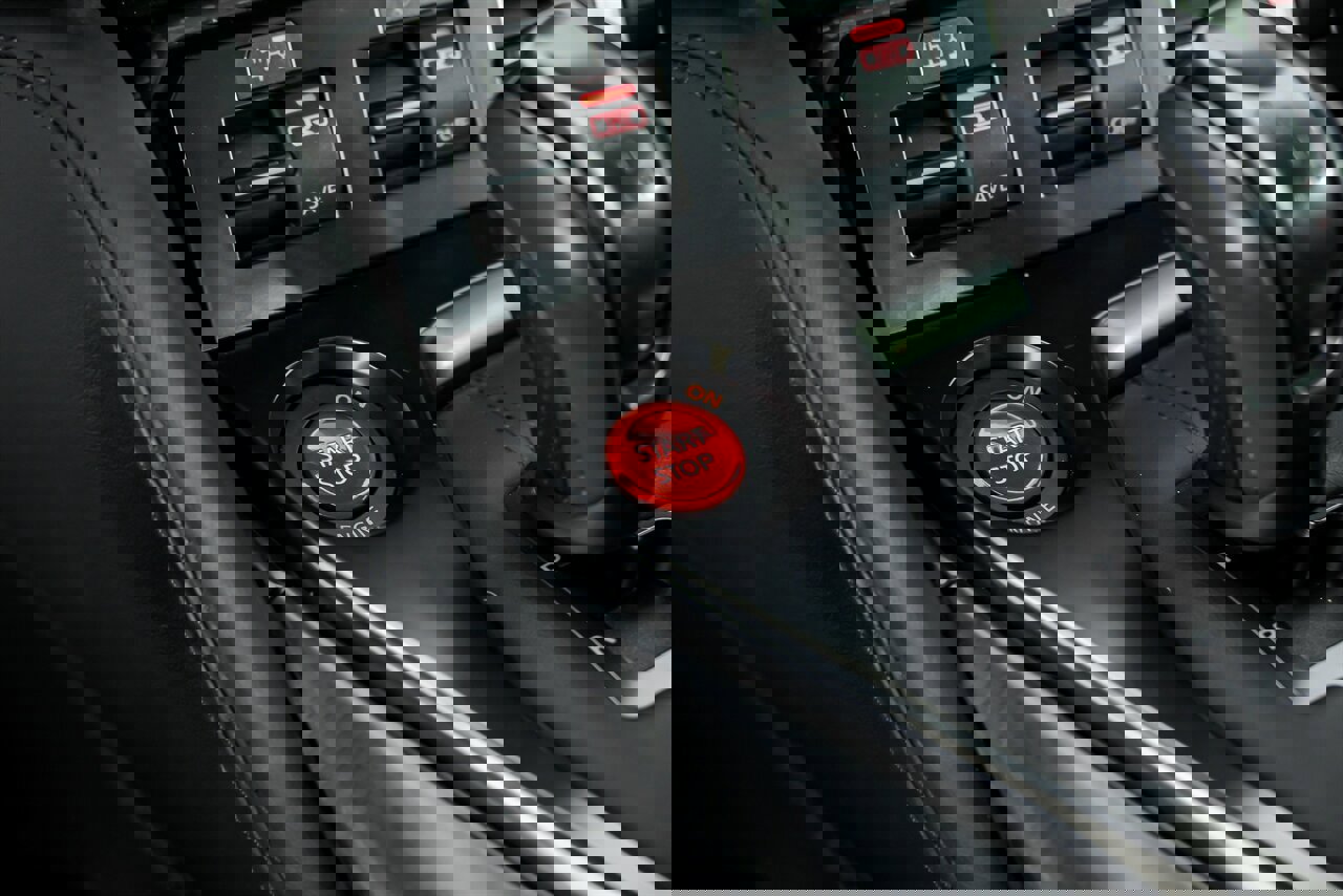 Used 2020 Nissan GT-R Premium image 36