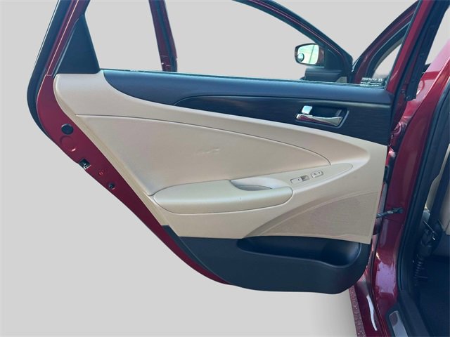 Used 2014 Hyundai Sonata Limited w/ Technology Package 05 image 18
