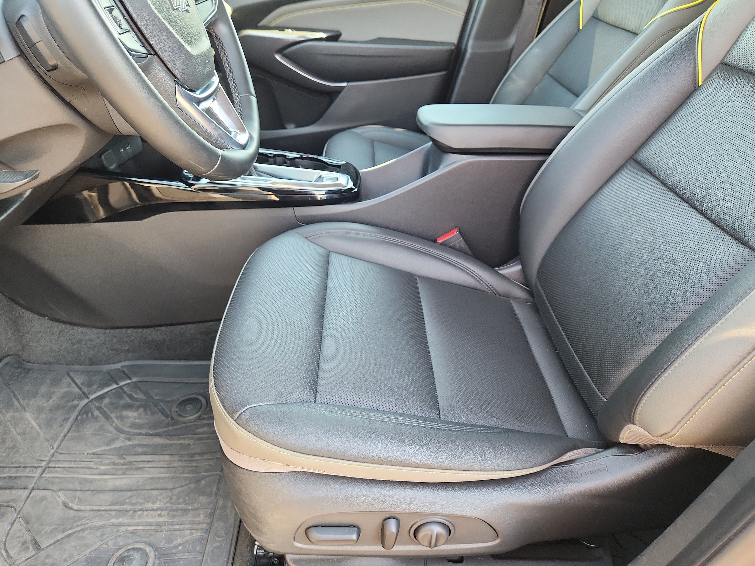 Used 2025 Chevrolet Trax ACTIV w/ Driver Confidence Package FWD image 10