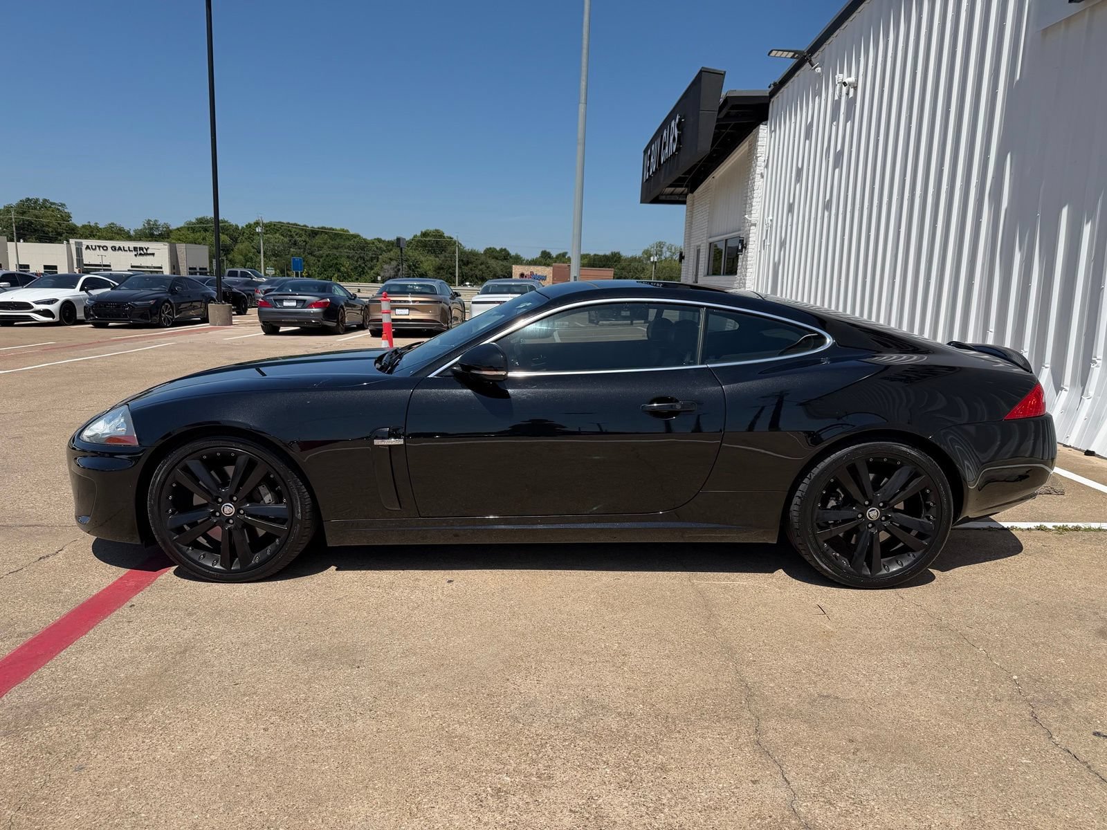 Used 2011 Jaguar XK Coupe RWD image 3