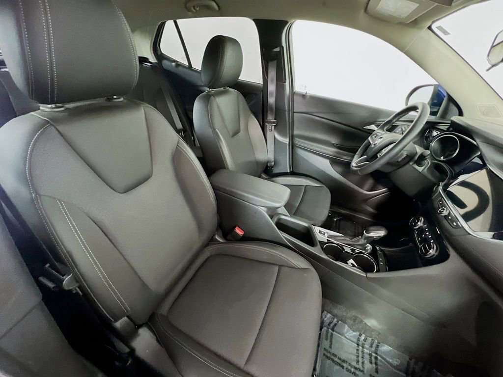 Used 2023 Buick Encore GX Select w/ Safety Package II image 29