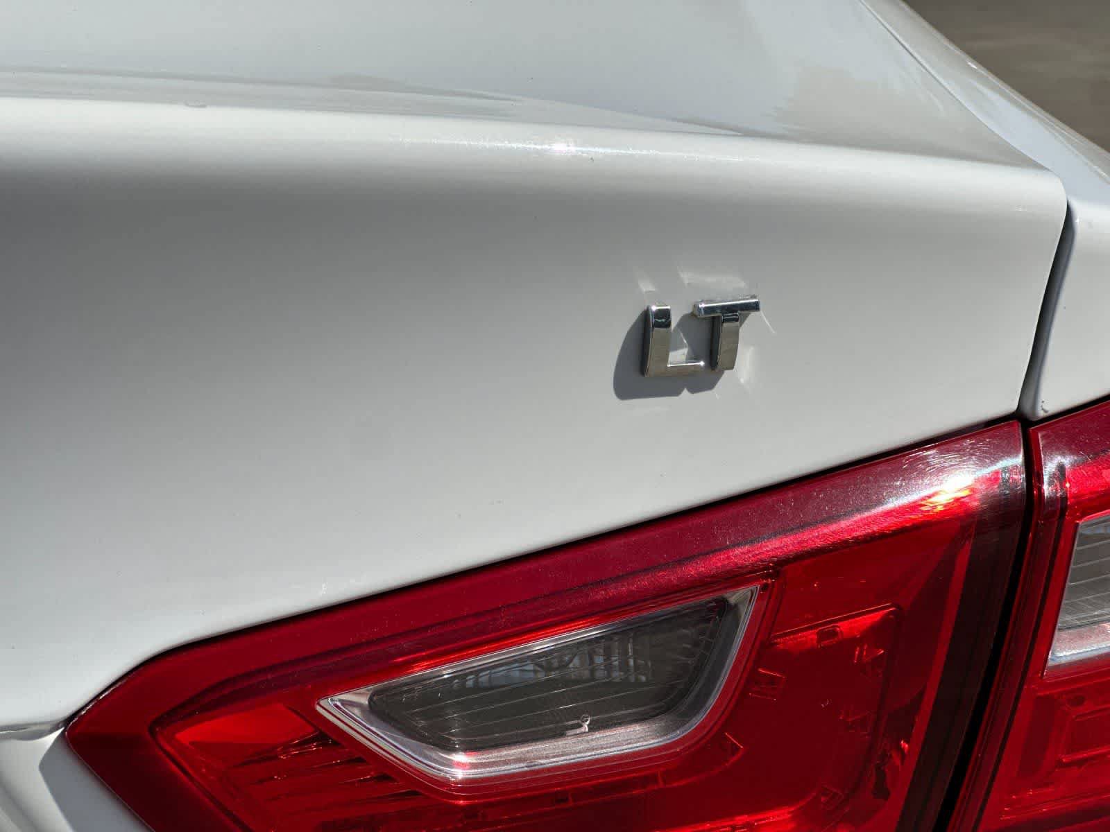 Used 2023 Chevrolet Malibu LT FWD image 27