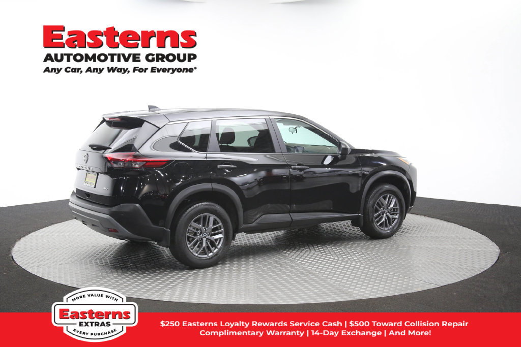 Used 2023 Nissan Rogue S AWD/4WD image 43