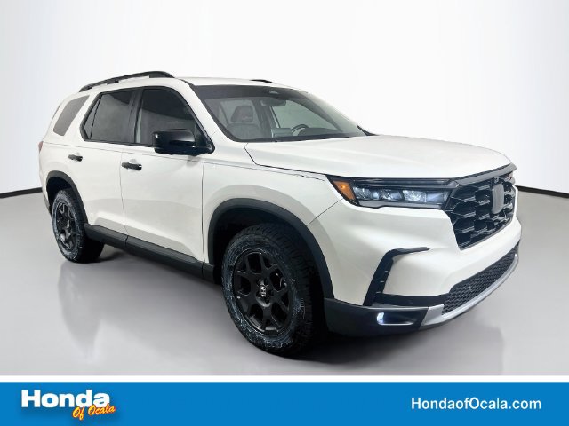 Certified 2025 Honda Pilot TrailSport