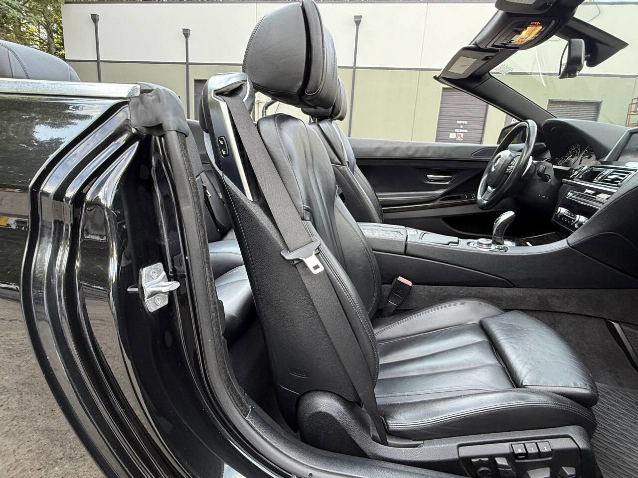 Used 2013 BMW 650i xDrive 650i xDrive AWD 2dr Convertibl w/ Cold Weather Pkg image 17