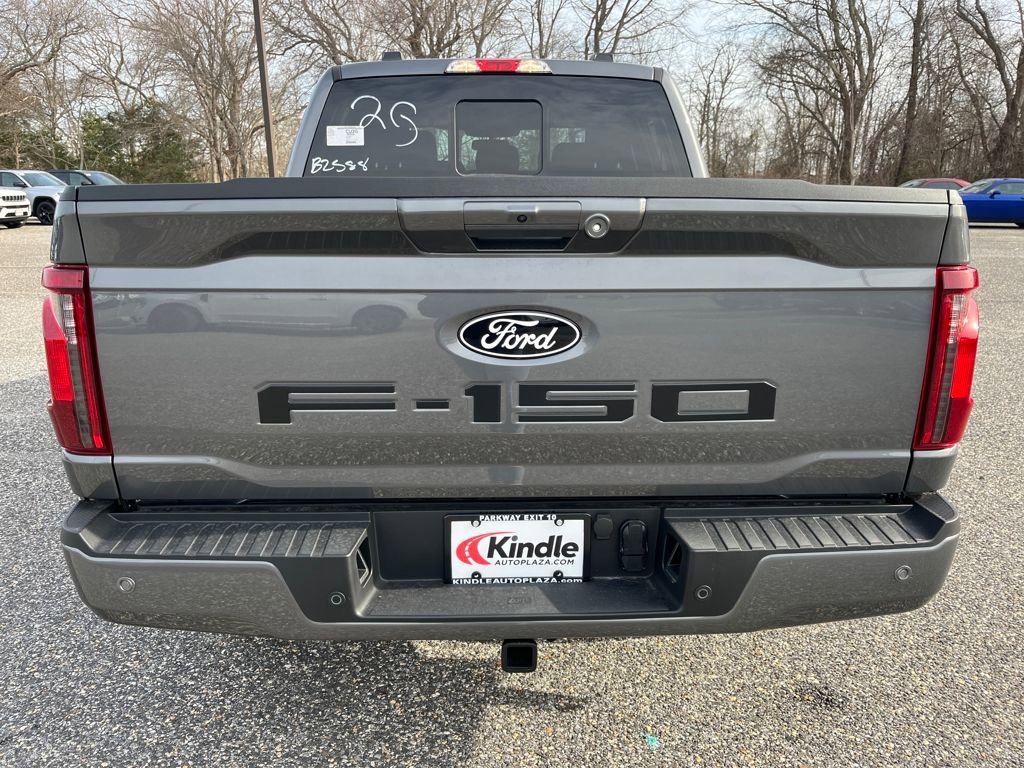 New 2026 Ford F150 XLT w/ Equipment Group 302A MID image 24