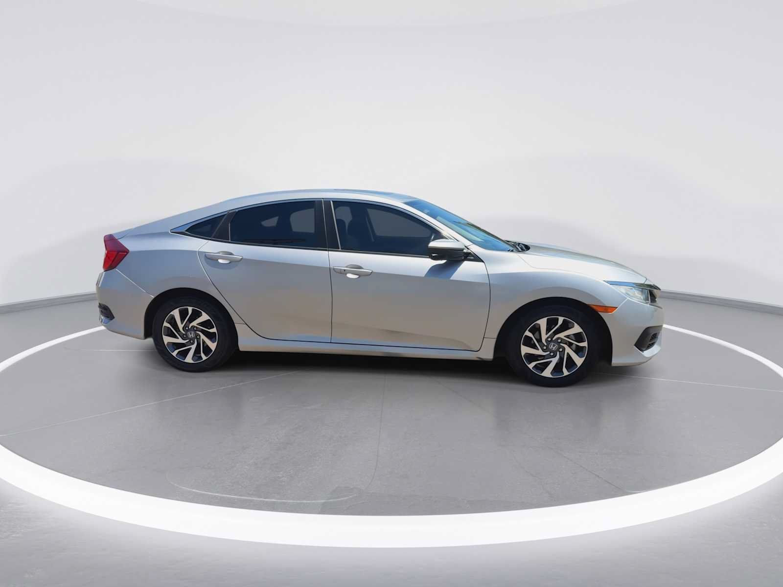 Used 2016 Honda Civic EX image 9
