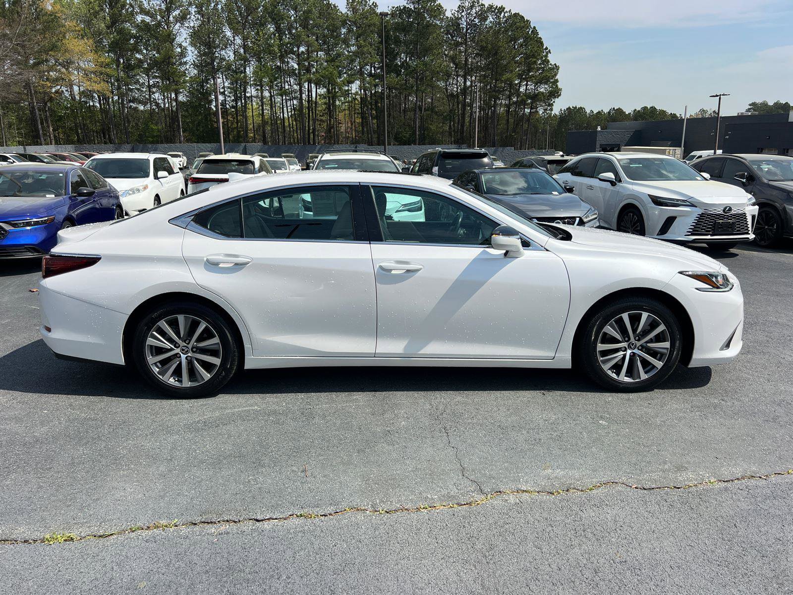 Used 2021 Lexus ES 350 w/ Premium Package image 5