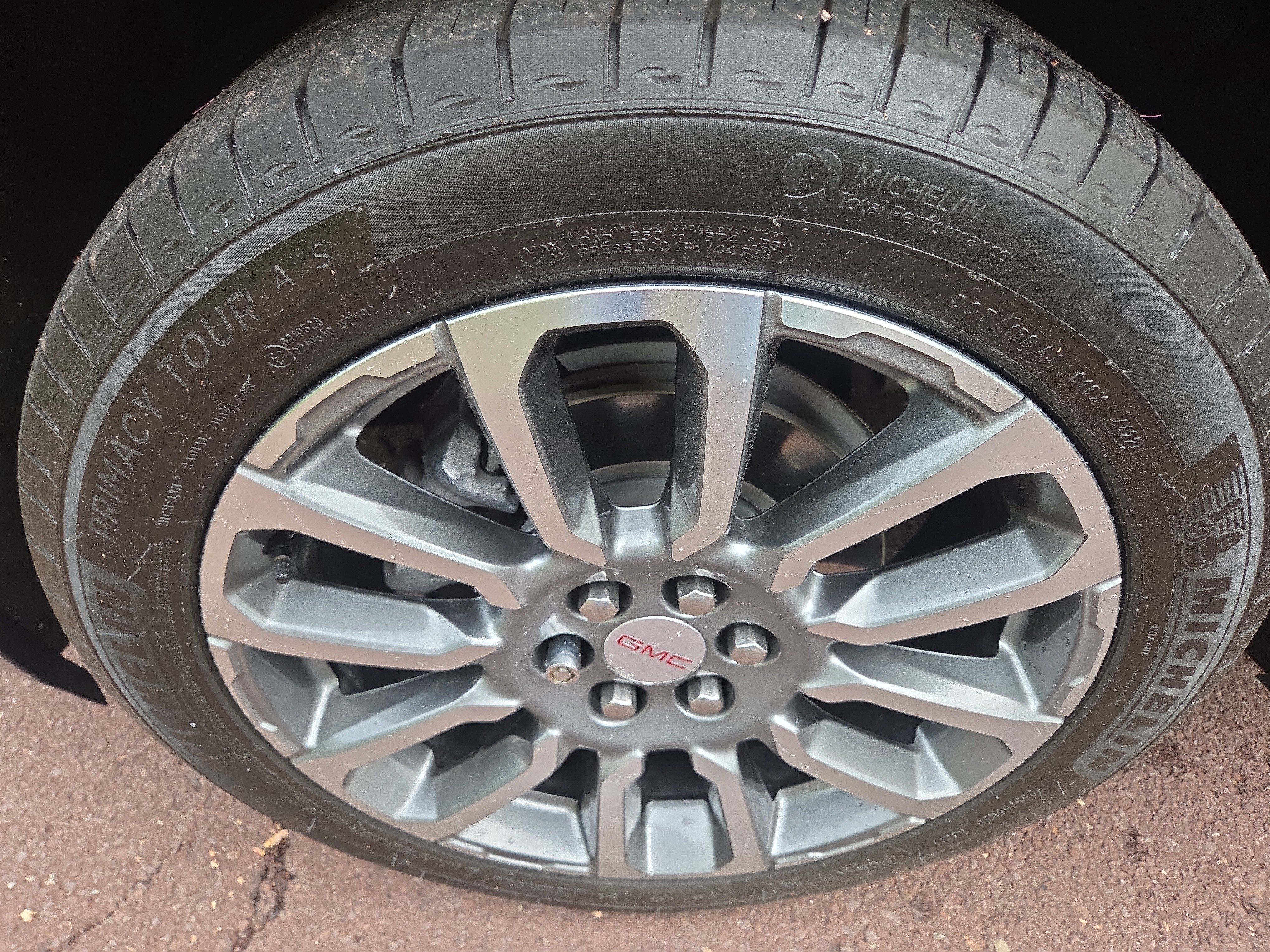Used 2021 GMC Acadia Denali w/ Denali Ultimate Package AWD/4WD image 12