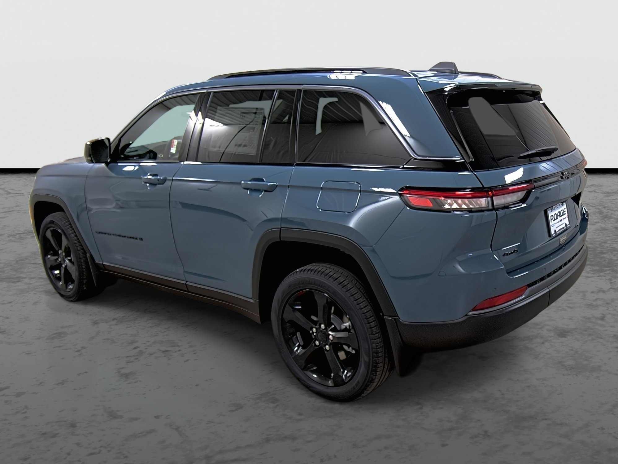 New 2026 Jeep Grand Cherokee Limited image 2