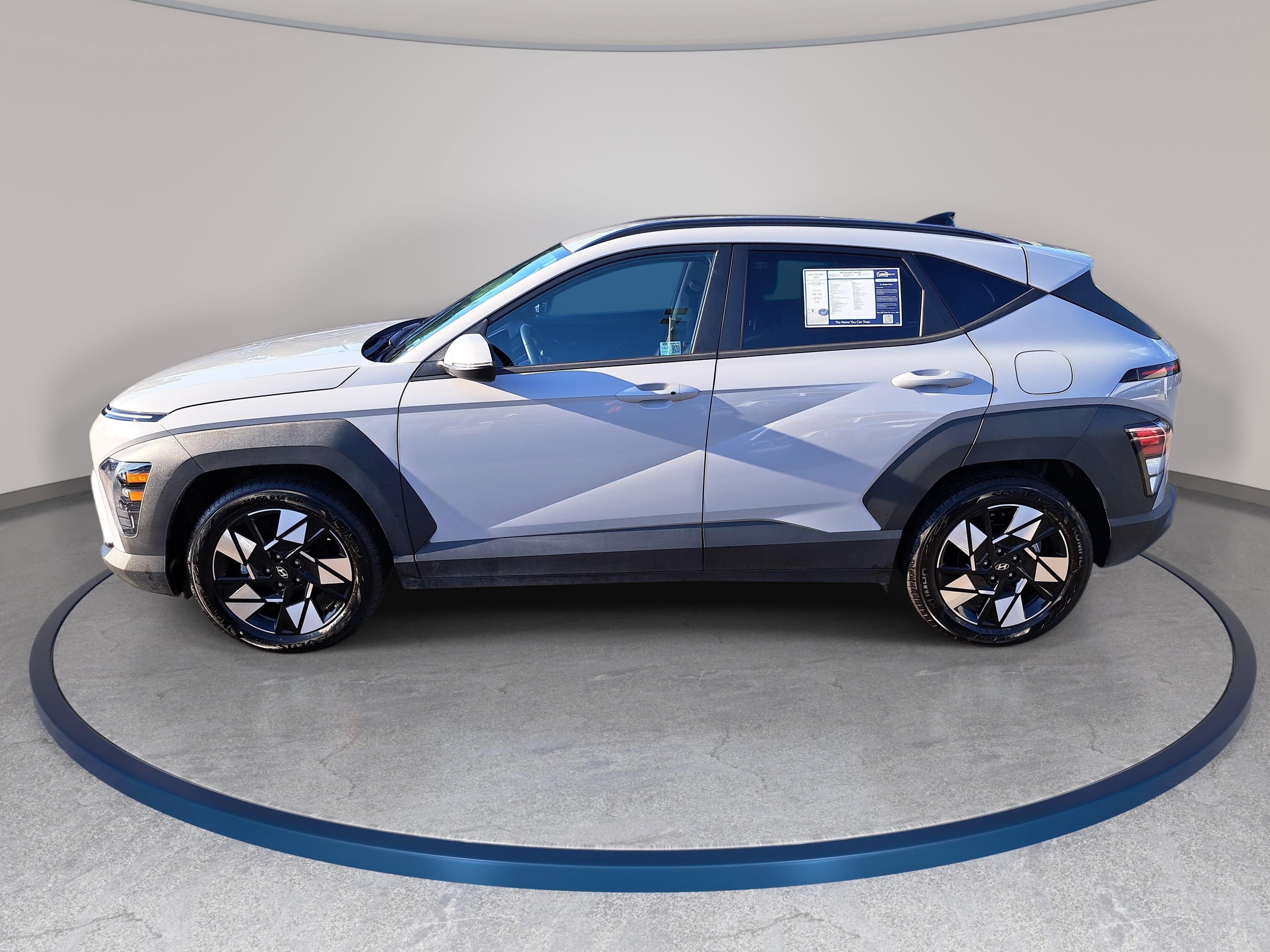 Used 2025 Hyundai Kona SEL FWD image 8