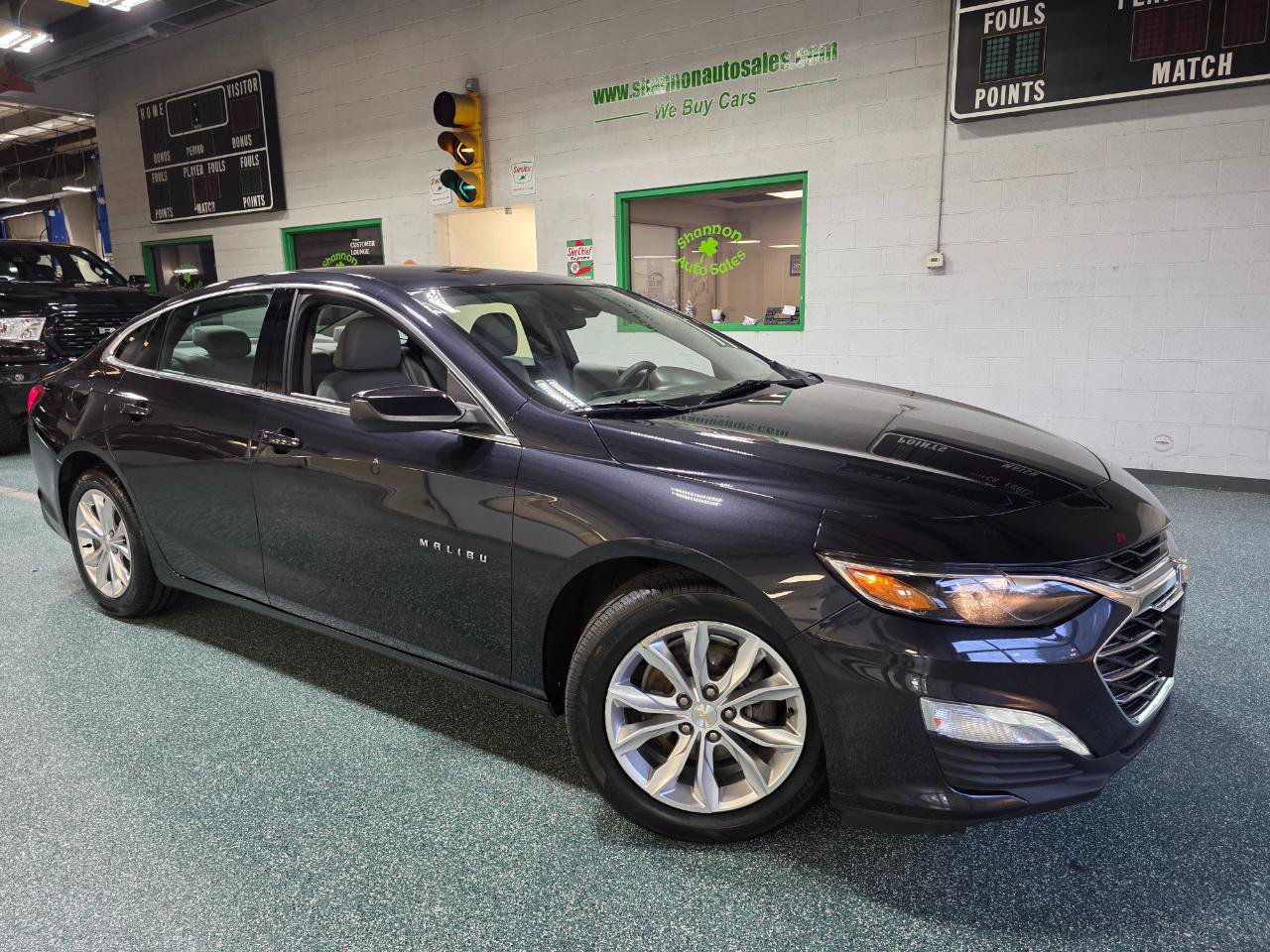 Used 2022 Chevrolet Malibu LT FWD image 14