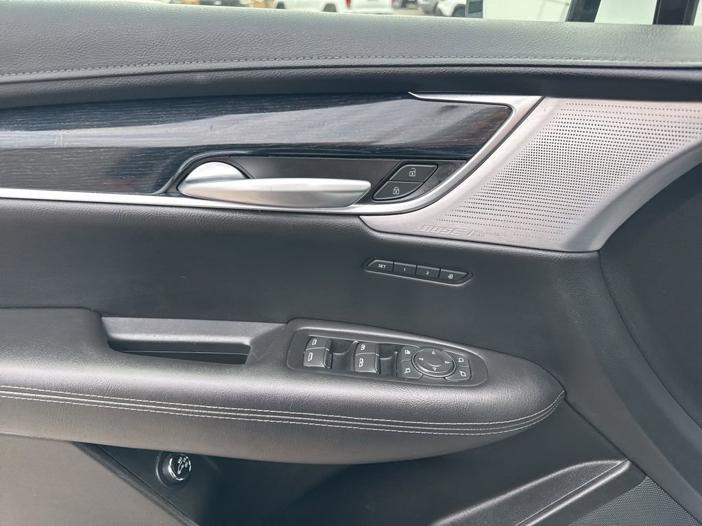 Used 2024 Cadillac XT5 Premium Luxury image 11