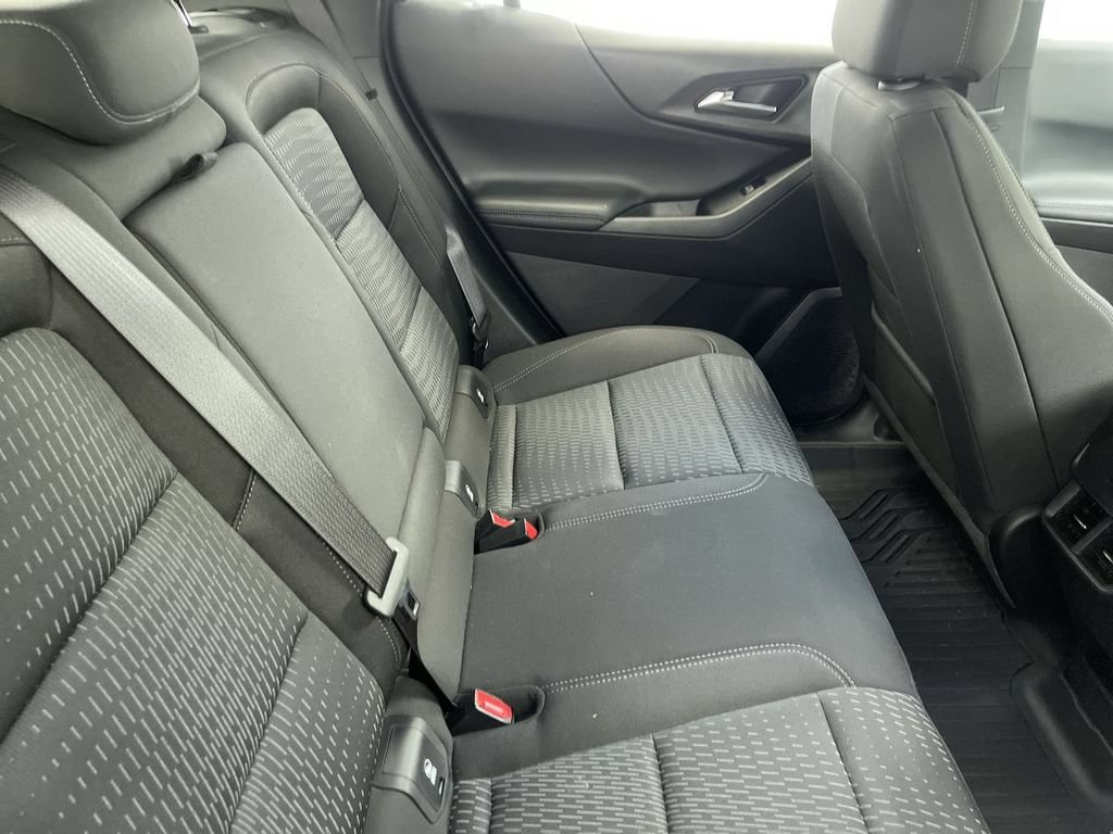 Used 2026 Chevrolet Equinox LT FWD image 9